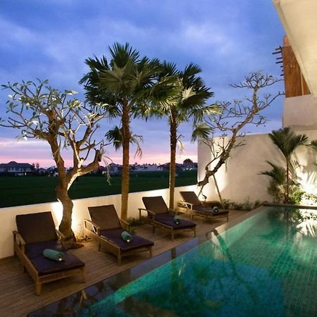 The Kd Suites & Coffee Shop Munggu ภายนอก รูปภาพ