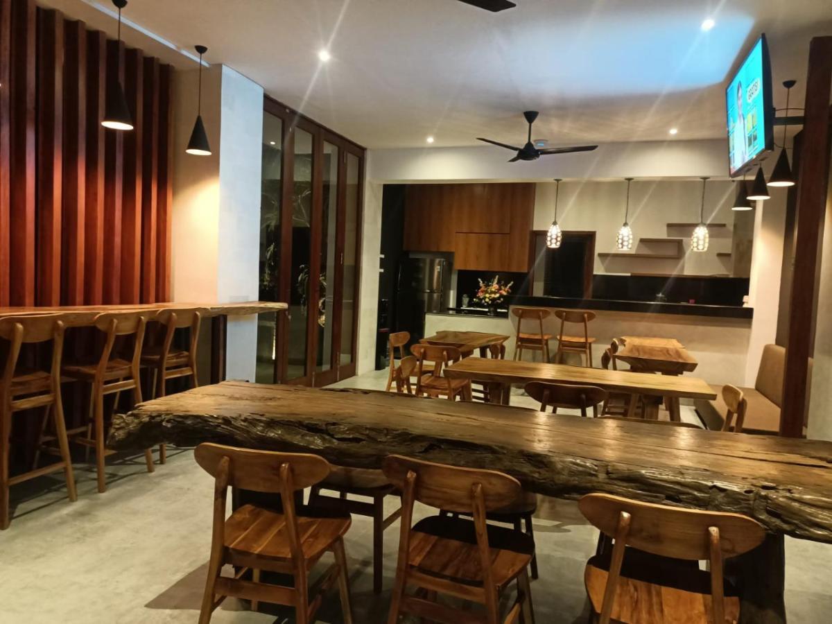 The Kd Suites & Coffee Shop Munggu ภายนอก รูปภาพ